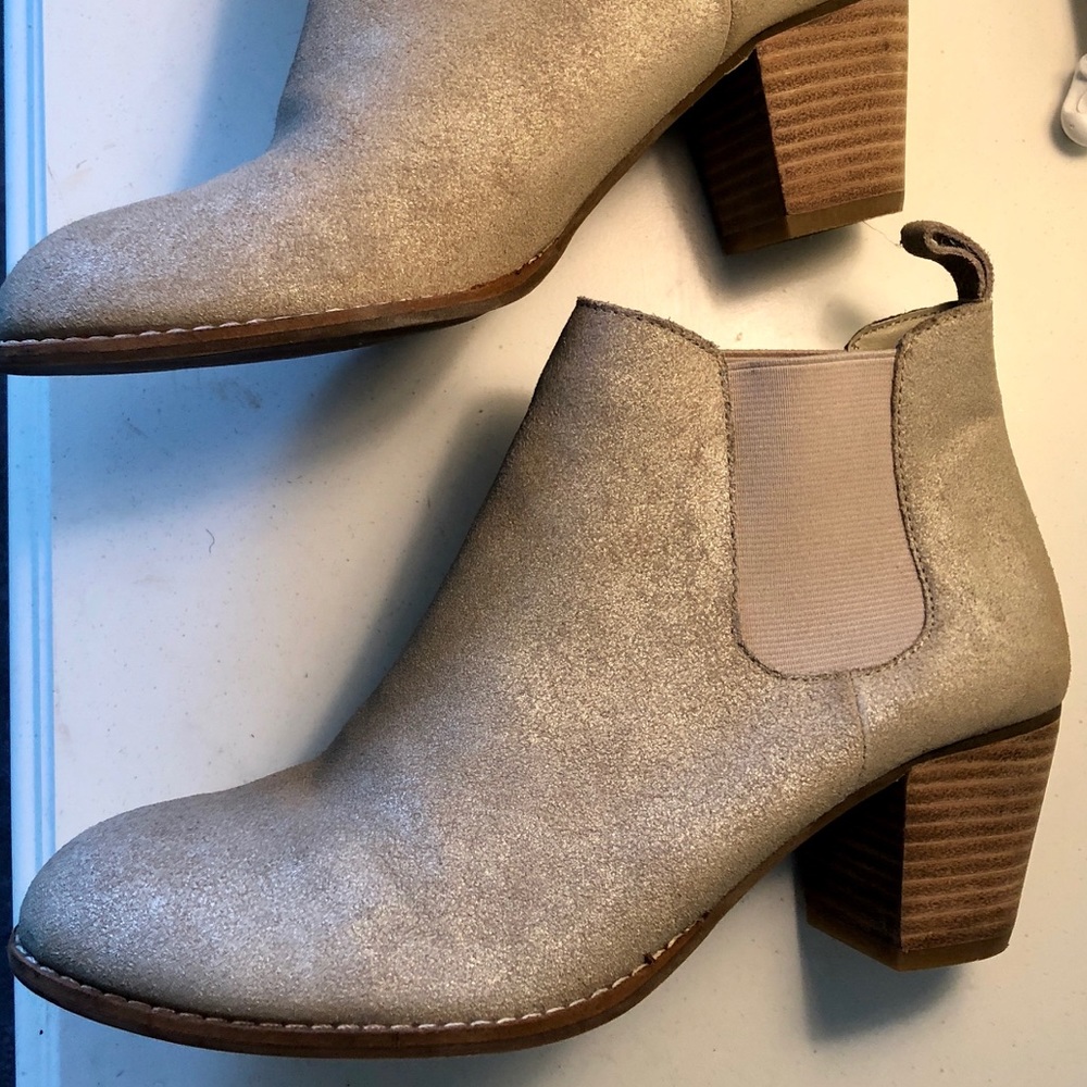 Bellissima Dolce Vita Booties - Picture 5 of 6